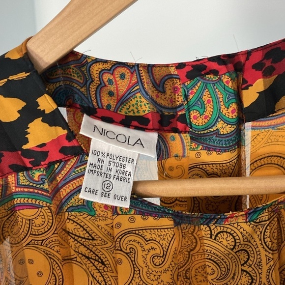 Vintage Nicola Back Button Up Blouse Size 12 - Picture 3 of 9